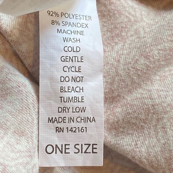 0232 LuLaRoe Size OS Leggings Red and Cream Geometric Print New - Picture 2 of 5